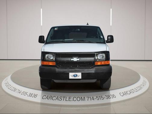 Summit White 2016 Chevrolet Express 3500 Work Van