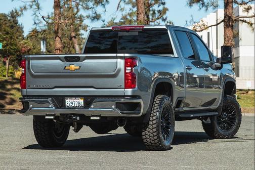 2024 Chevrolet Silverado 2500 LT