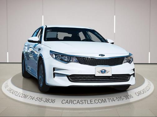 Snow White Pearl 2017 Kia Optima LX