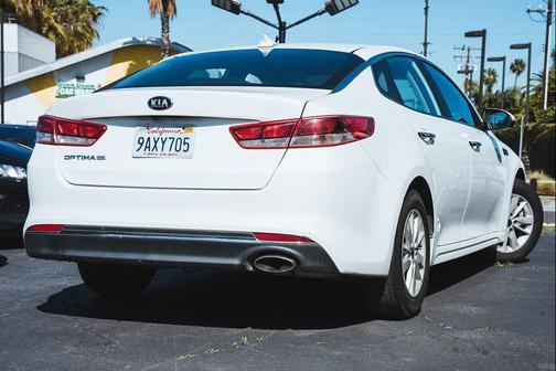 2017 Kia Optima LX