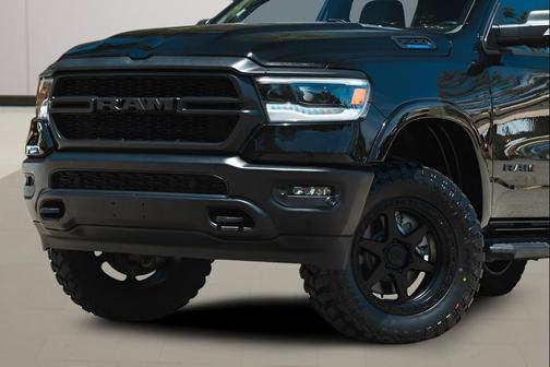 Diamond Black Crystal Pearlcoat 2022 RAM 1500 Big Horn/Lone Star