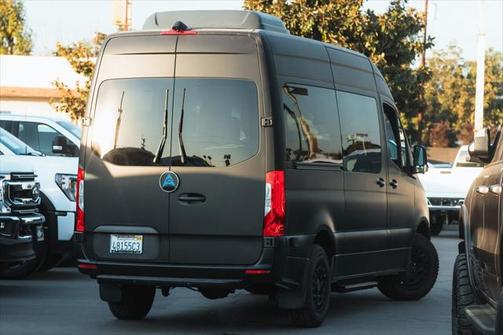 2022 Mercedes-Benz Sprinter 2500 Standard Roof