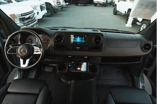2022 Mercedes-Benz Sprinter 2500 Standard Roof