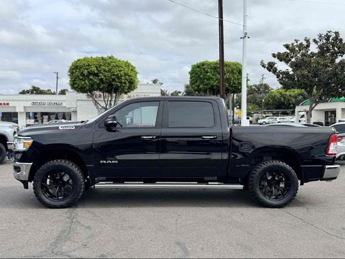 Diamond Black Crystal Pearlcoat 2020 RAM 1500 Big Horn/Lone Star