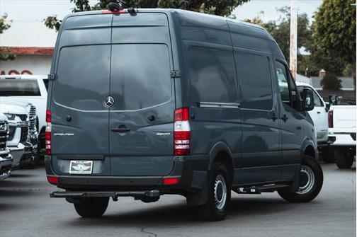 2018 Mercedes-Benz Sprinter 2500 Standard Roof