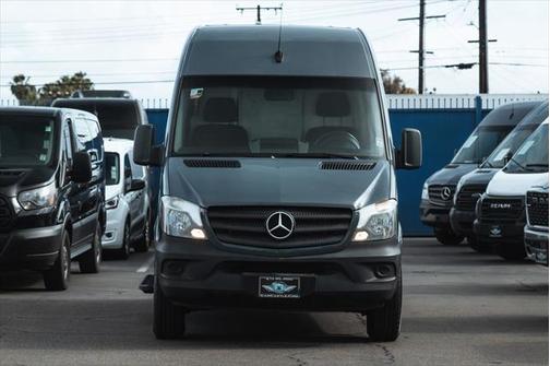 2018 Mercedes-Benz Sprinter 2500 Standard Roof