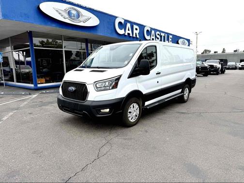 Oxford White 2023 Ford Transit-250 Base