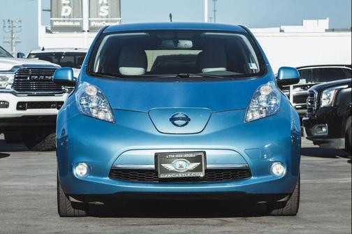 2011 Nissan Leaf SL