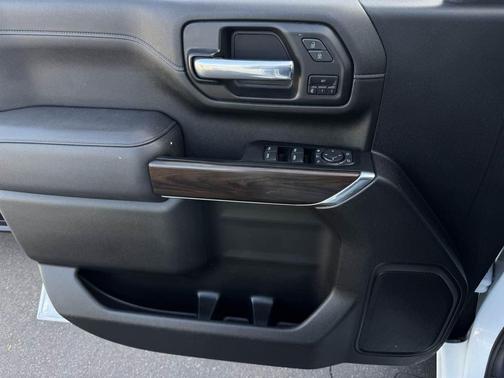 2023 GMC Sierra 2500 SLT