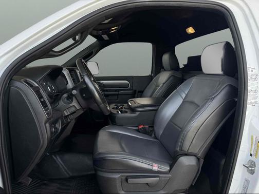 Bright White Clearcoat 2022 RAM 3500 Tradesman Regular Cab 4x2 8' Box