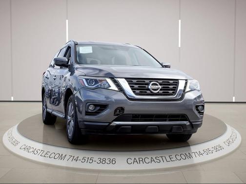 Gun Metallic 2019 Nissan Pathfinder SV