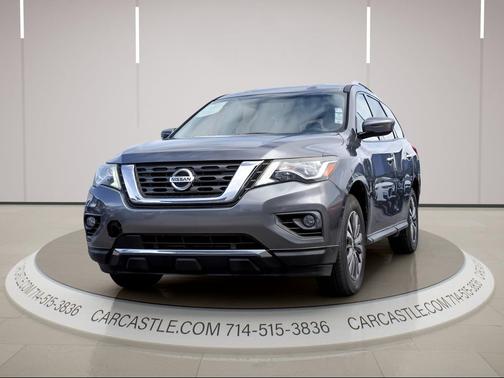 Gun Metallic 2019 Nissan Pathfinder SV