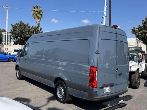 2019 Mercedes-Benz Sprinter 2500 High Roof