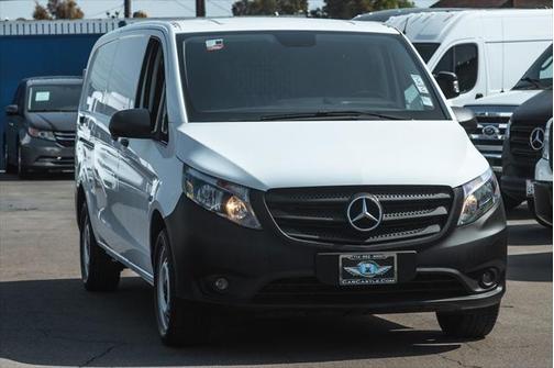 2020 Mercedes-Benz Metris Base