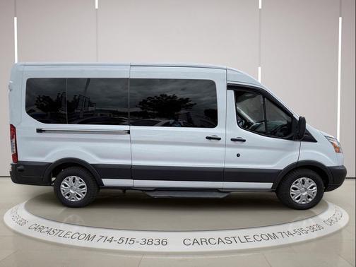 Oxford White 2017 Ford Transit-350 XLT