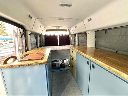 Oxford White 2017 Ford Transit-350 XLT
