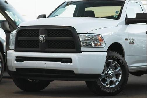 2018 RAM 2500 Tradesman Regular Cab 4x2 8' Box