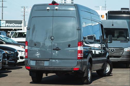 2018 Mercedes-Benz Sprinter 2500 Standard Roof