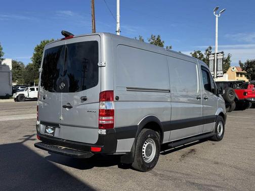 2018 Mercedes-Benz Sprinter 2500 Standard Roof