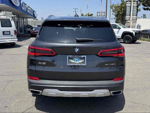 Dark Graphite Metallic 2020 BMW X5 sDrive40i