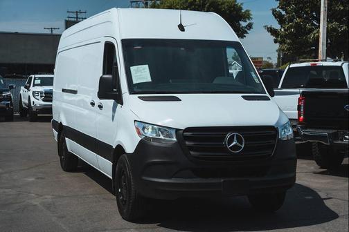 Arctic White 2020 Mercedes-Benz Sprinter 2500 High Roof