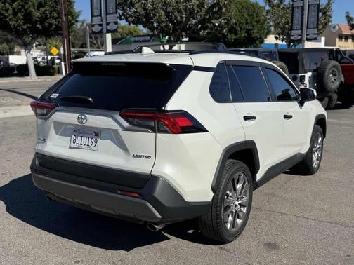 2019 Toyota RAV4 Limited