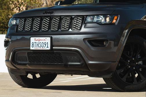 2017 Jeep Grand Cherokee Altitude
