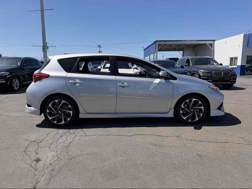 Classic Silver Metallic 2016 Scion iM