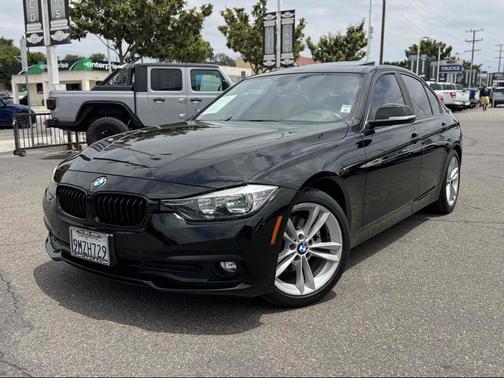 Black Sapphire Metallic 2017 BMW 320 i