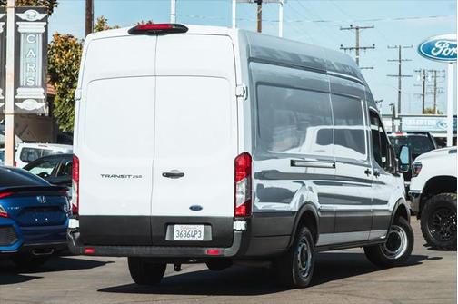 2022 Ford Transit-250 Base
