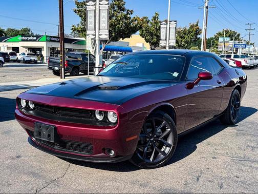 Octane Red Pearlcoat 2020 Dodge Challenger SXT