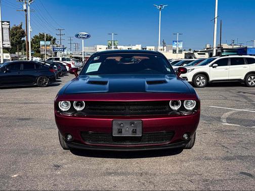Octane Red Pearlcoat 2020 Dodge Challenger SXT