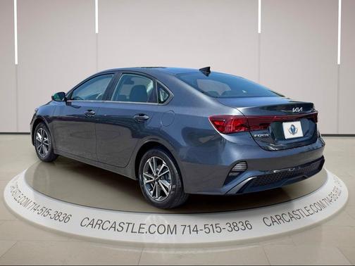 Gravity Gray 2022 Kia Forte LXS