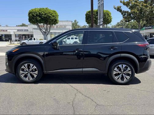 Super Black 2021 Nissan Rogue SV