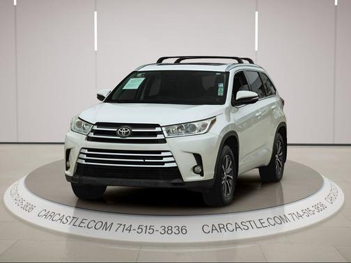 Blizzard Pearl 2017 Toyota Highlander XLE
