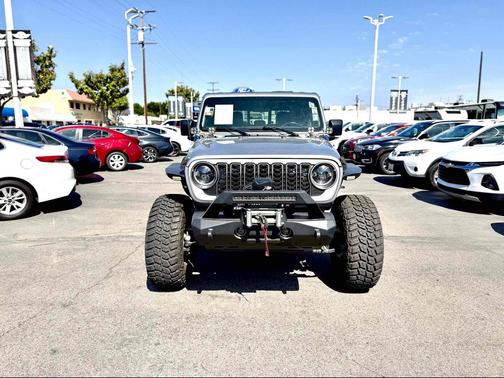 Billet Silver Metallic Clearcoat 2020 Jeep Gladiator Sport S
