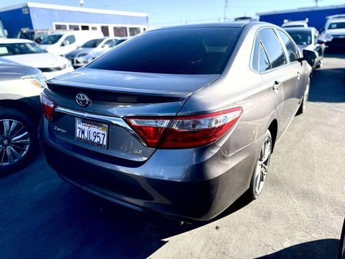 2015 Toyota Camry SE