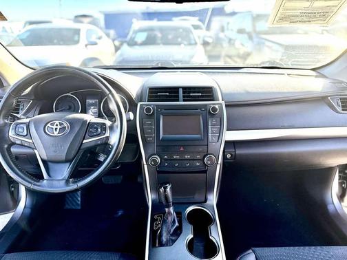 2015 Toyota Camry SE