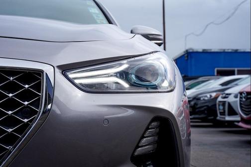 2021 Genesis G70 2.0T RWD