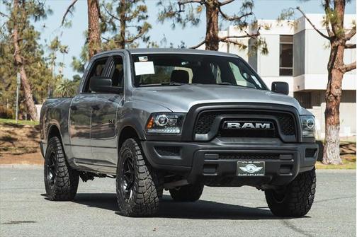 2024 RAM 1500 Classic Warlock Crew Cab 4x2 5'7' Box