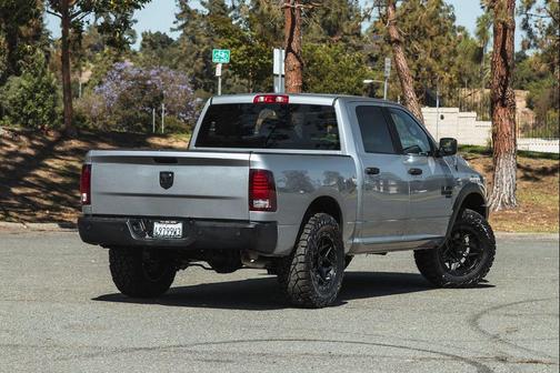 2024 RAM 1500 Classic Warlock Crew Cab 4x2 5'7' Box