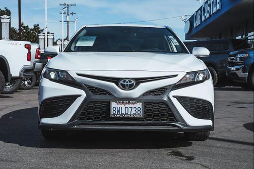 2021 Toyota Camry SE