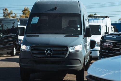 2019 Mercedes-Benz Sprinter 2500 High Roof
