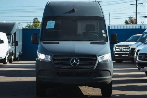 2019 Mercedes-Benz Sprinter 2500 High Roof