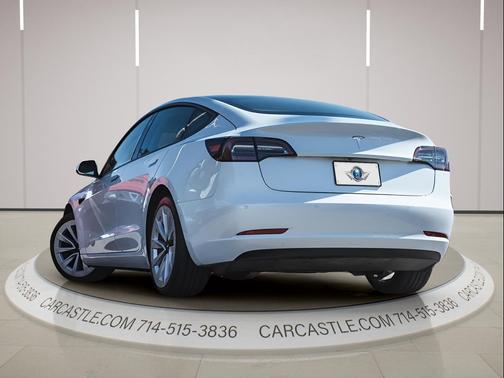 Pearl White Multi-Coat 2021 Tesla Model 3 Standard Range Plus