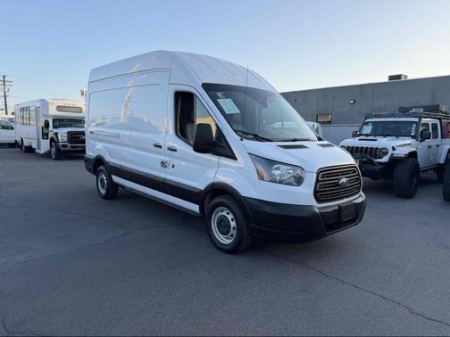 Oxford White 2019 Ford Transit-250 Base