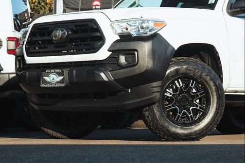2019 Toyota Tacoma SR