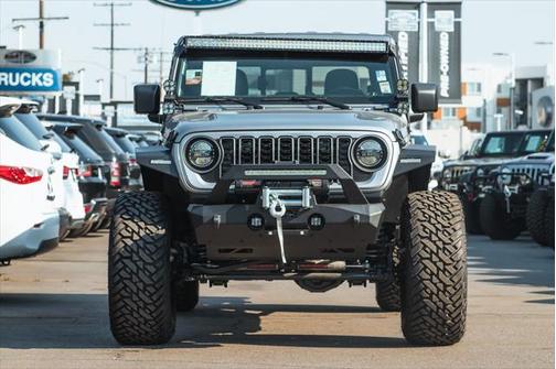 2020 Jeep Gladiator Sport S