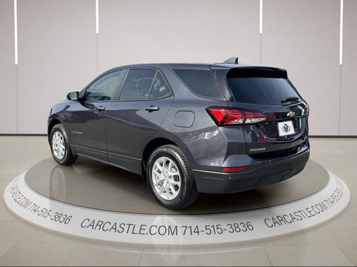 Iron Gray Metallic 2022 Chevrolet Equinox LS