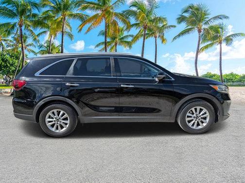 2019 Kia Sorento LX V6